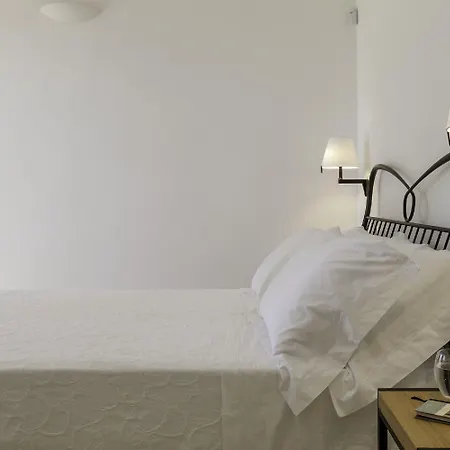 Tenuta Monticelli Bio Relais Alezio