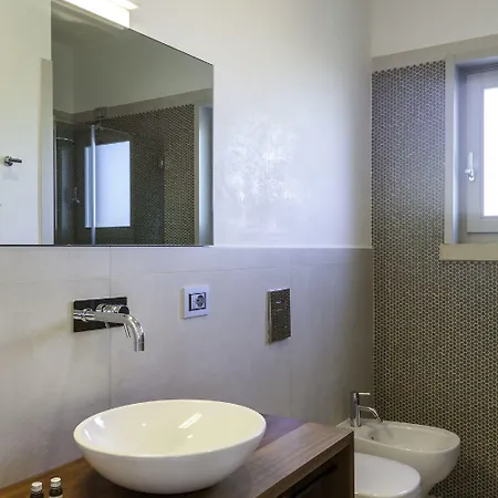 Tenuta Monticelli Bio Relais Lantgård *