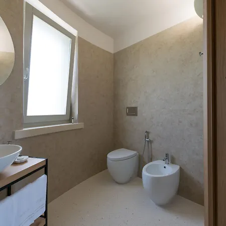 Tenuta Monticelli Bio Relais Lantgård