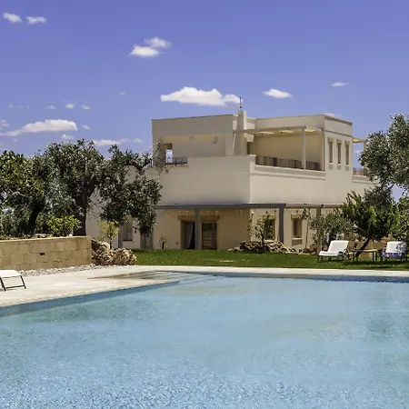 Lantgård Tenuta Monticelli Bio Relais Alezio