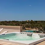 Tenuta Monticelli Bio Relais אלציו