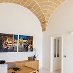 בית חווה Tenuta Monticelli Bio Relais אלציו