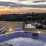 בית חווה Tenuta Monticelli Bio Relais